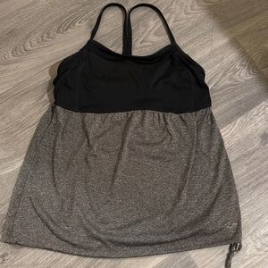 Women’s active tank